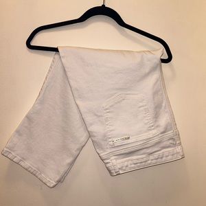 Michael Kors white capri jeans size 14. Great condition. Used.